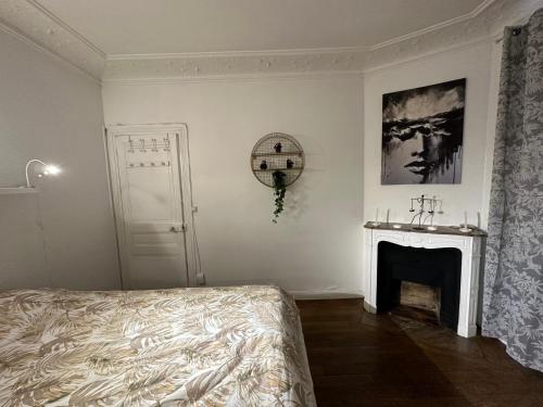 Nice Private Room in center - Location saisonnière - Paris