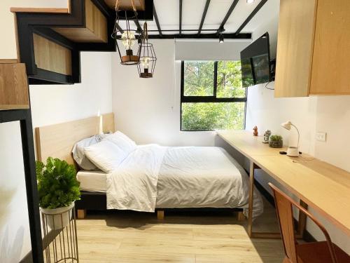 Mini Casa en Poblado Medellín FRN109 By Roots Rentals