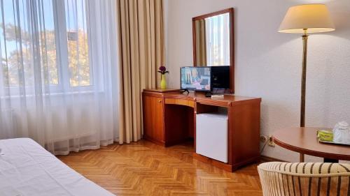 Hotel Astoria – Eforie Nord, CA
