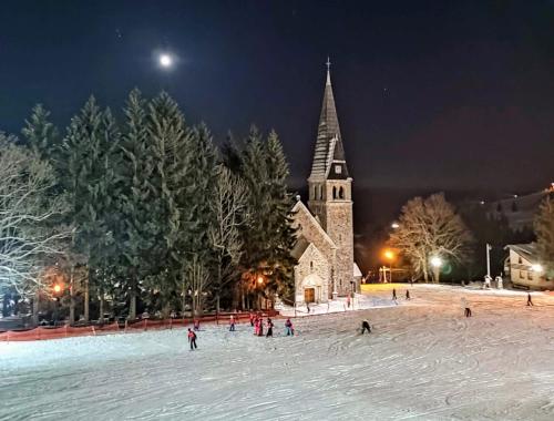 Dom Sielski w Górach Stołowych