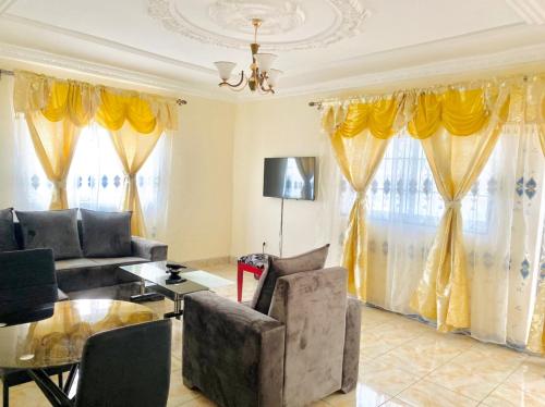 Instalaciones, APEX ANNEX Guest Facility in Buea