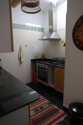 Casa corasol, a cozy, comfy, 2BR house- panoramic view and rooftop in Carataunas