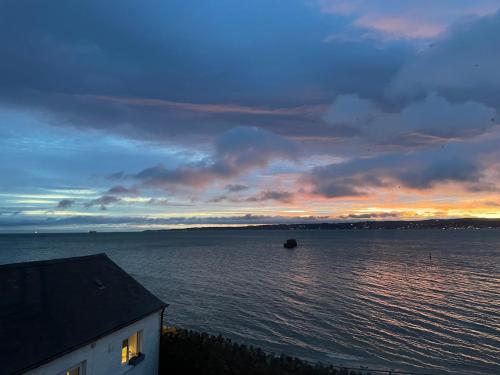 For Sea Lovers ! Coastguard Boat House right on Belfast Lough