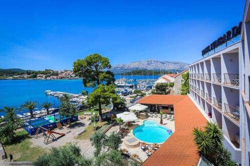 Standard Double or Twin Room with Sea View