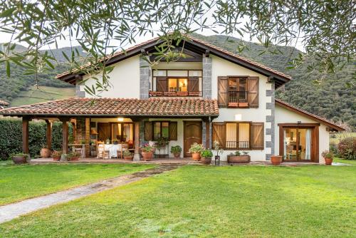 Kert, Excepcional Casa El Olivo in Cillorigo De Liebana