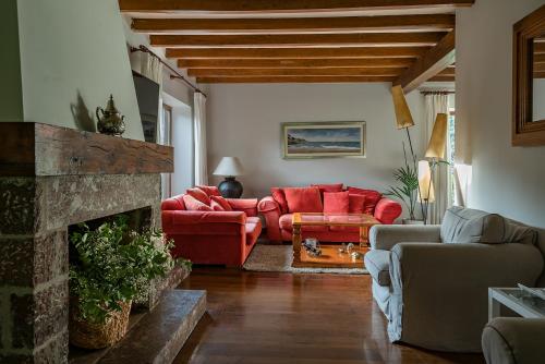 Közös társalgó / TV, Excepcional Casa El Olivo in Cillorigo De Liebana