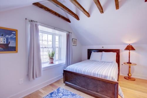 The Charleston Chestnut Mansion The Charleston Chestnut Mansion