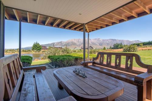 Apkārtne, Yuki's Chalet - Terrace Downs in Windwhistle
