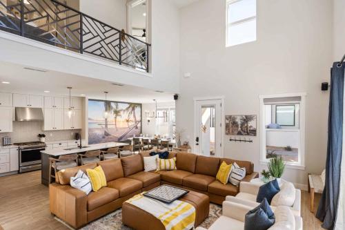 North Shore Villa townhouse image