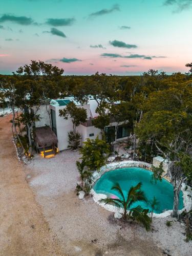 Jungle-chic luxurious Tulum home