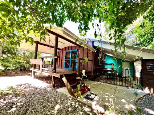 . Kwila Cottage