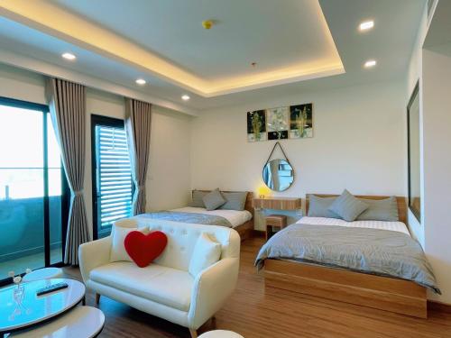 Apartment with Sea View image 10