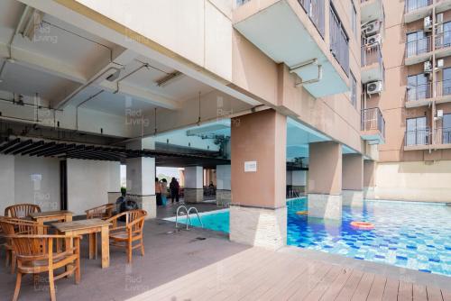 RedLiving Apartemen Tamansari Panoramic - Santuy Agency Lobby P1 9