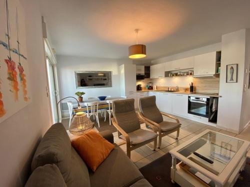 Appartement lumineux 3 chambres à 400m des plages avec parking et WIFI - FR-1-413-113