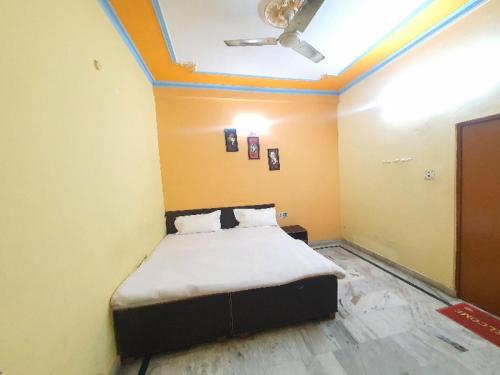 OYO Flagship 80823 Rudra Guest House