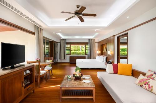 Deluxe Garden Villa image 5