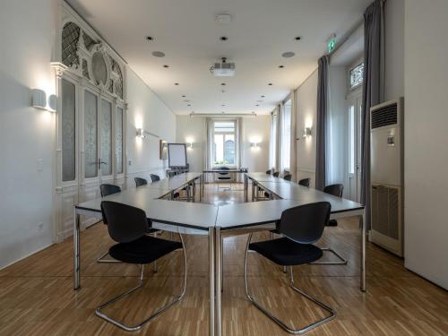 Salas de reuniones, Business Center IN Villa in Bellinzona