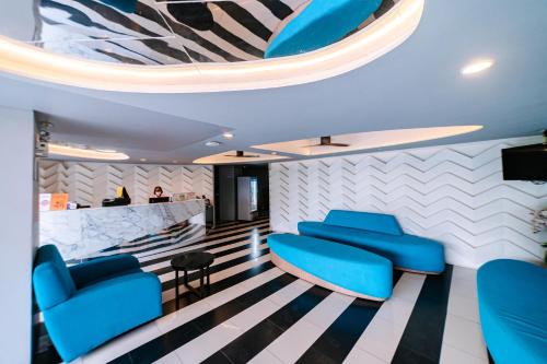 OYO 241 ラタナ ホテル サクディデット