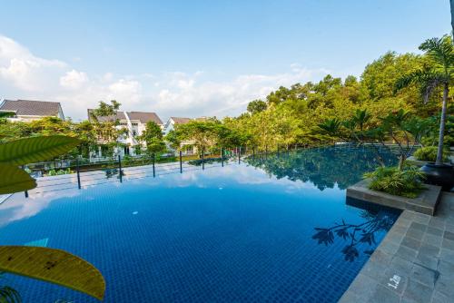 Swimming pool, 5Bedroom Villa @ Seremban 20pax Netflix Projector Pool in Seremban