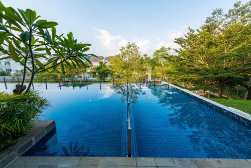 Swimming pool, 5Bedroom Villa @ Seremban 20pax Netflix Projector Pool in Seremban