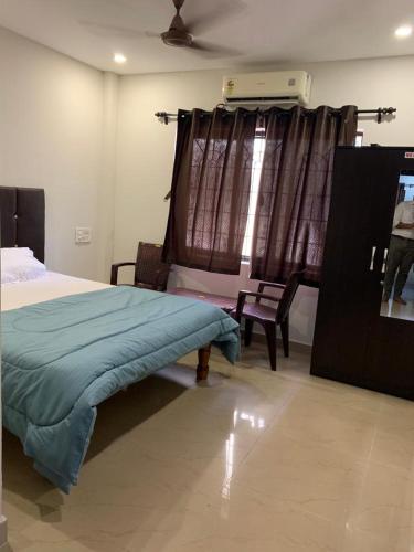 1 queen bed