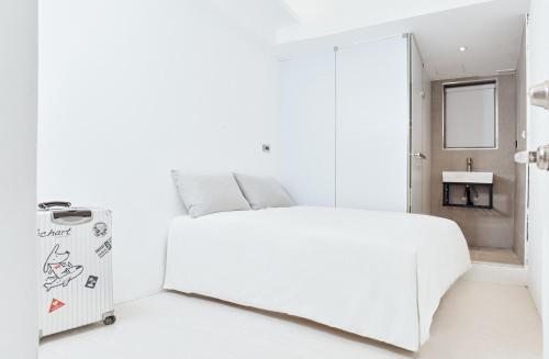 White Space Design Hotel
