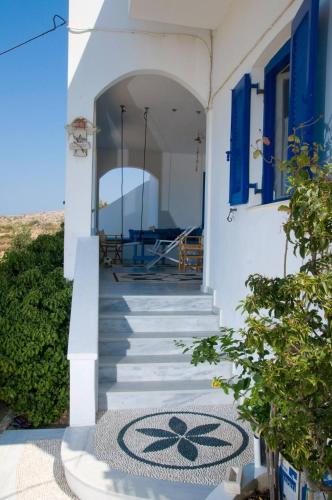 LEROS VILLA BLEFOUTI