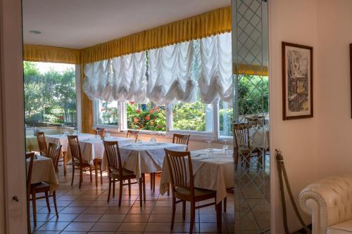 Hotel Sylvia - image 11