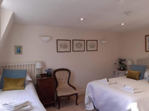 Brocks Guest House - image 6
