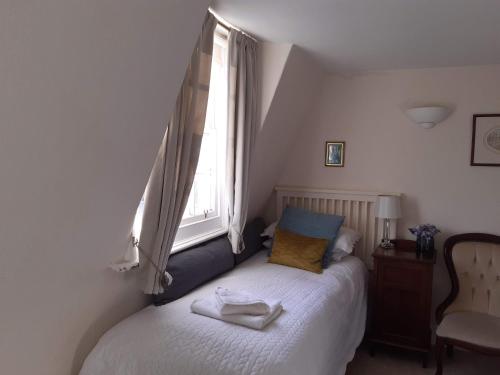 Brocks Guest House - image 13