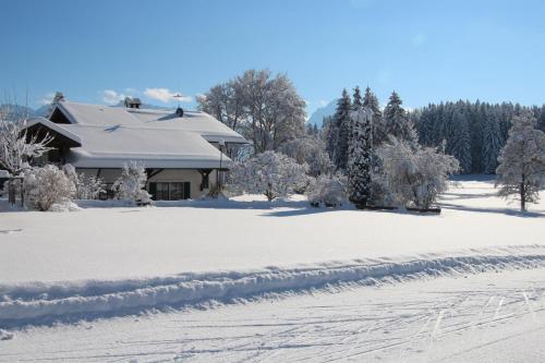 Ferienhaus "Allgäu" (Ferienhaus "Allgau") in Rieden am Forggensee