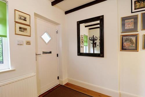 Binfield House - image 6