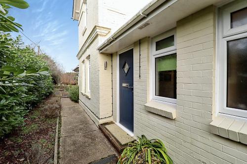 Binfield House - image 3