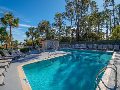 Beach & Tennis Admirals Row 105 1 Bedroom Sleeps 6 Ocean Front 2 Pools Tennis - image 7