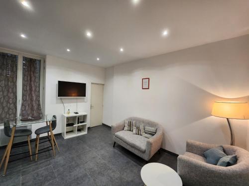 Le 29 in เอแปร์แน