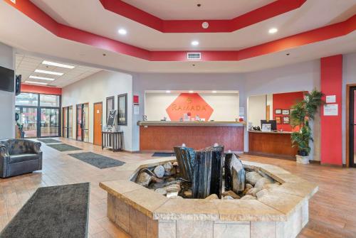 Foto - Ramada by Wyndham Sioux Falls Airport - Waterpark Resort & Event Center