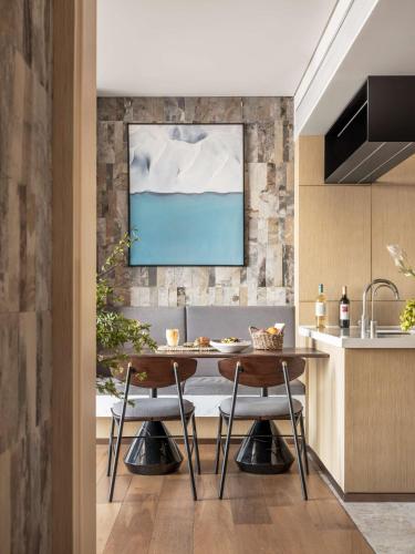 Restaurant, East Beijing Hotel in Wangjing Science Park & 798 Art Zone