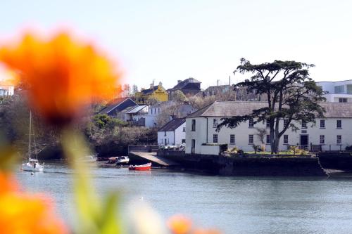 A környék, The Kinsale 4 Center in Kinsale