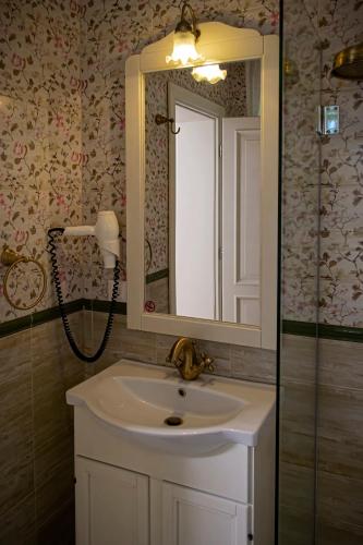 Vila Rozalia Garden Gate – Avrig, 