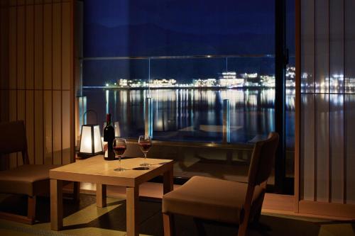 Japanese-Style Standard Room with Lake View - Higher Floor
