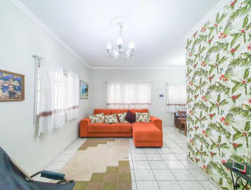 Casa Estilo Rústica no Centro de Ubatuba - 001