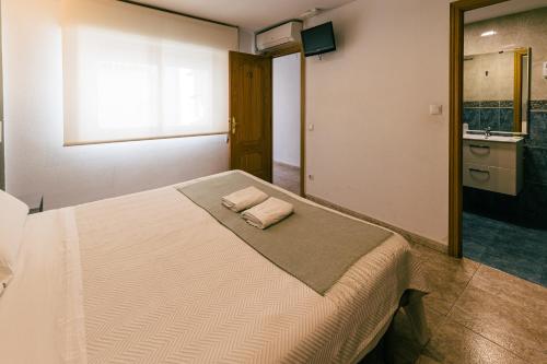 Hostal Gran Vía - image 12