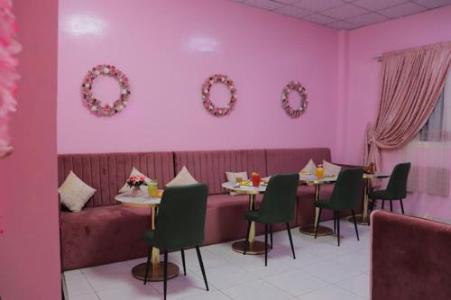 ผับ/เลาจน์, Andalucia Hotel near สนามบินนานาชาตินวกชอต-อูมตุนซี