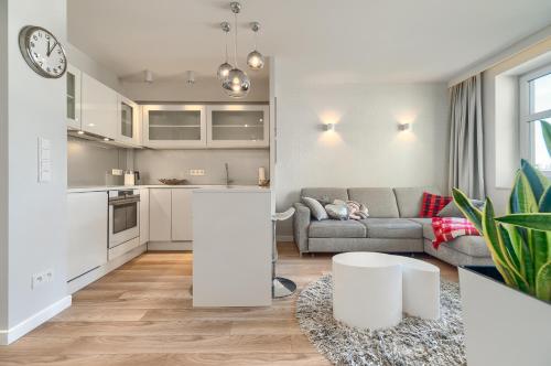 One-Bedroom Apartment image 10