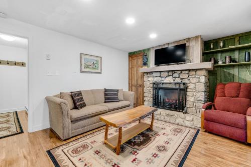 Briarcliff E24, Sugar Mountain