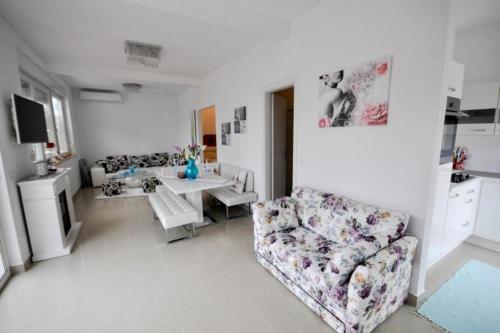 Holiday Home M - image 8