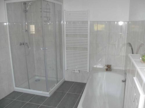 Zuhanyzó, Ferienhaus Nikita in Lindleinsmuhle