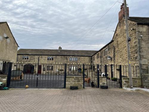 The Cottage, cosy 2 bedroom pet friendly perfect for contractors free secure parking,CCTV 2