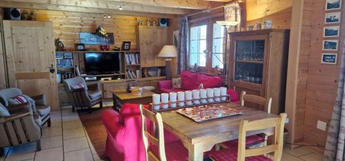  Chalet Casteol, Pension in Champoussin