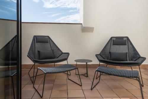 Catalonia Portal de l'Angel - image 6